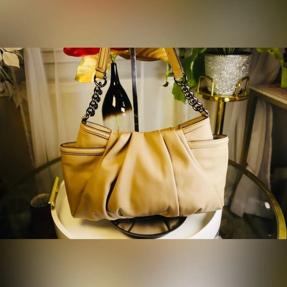 Vera Wang elevate your